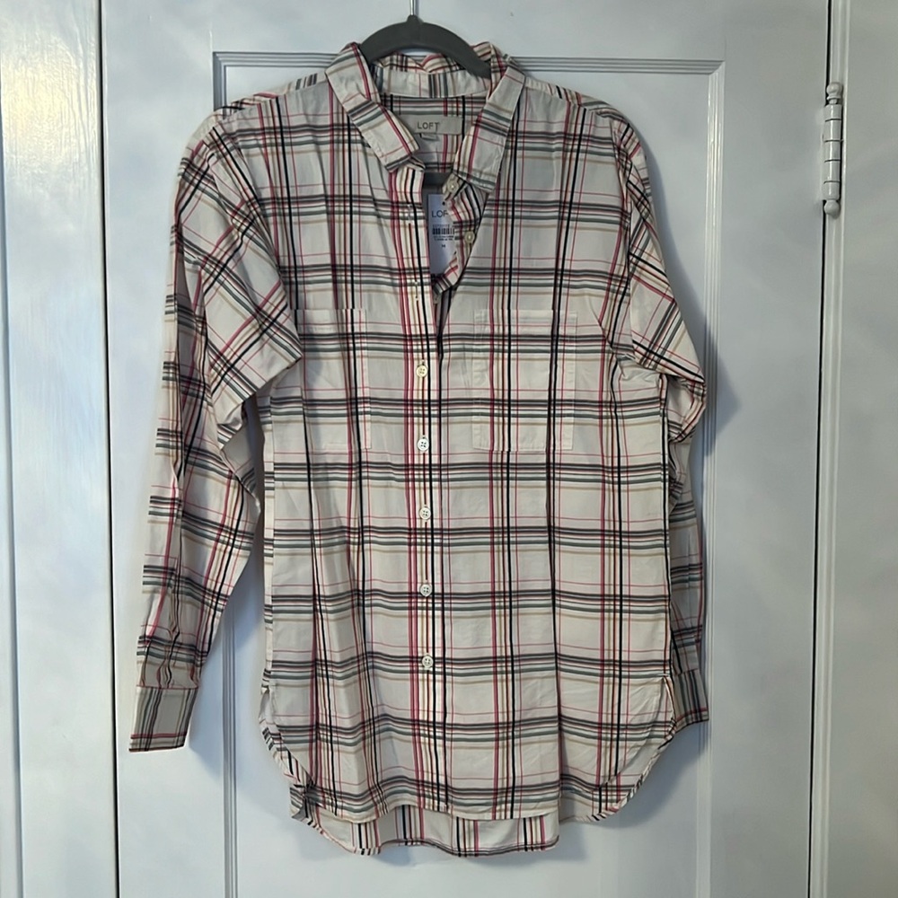 NWT- Loft long sleeve blouse size Medium